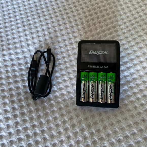 Nikon Coolpix L330 Camera (black) - Picture 4 of 4